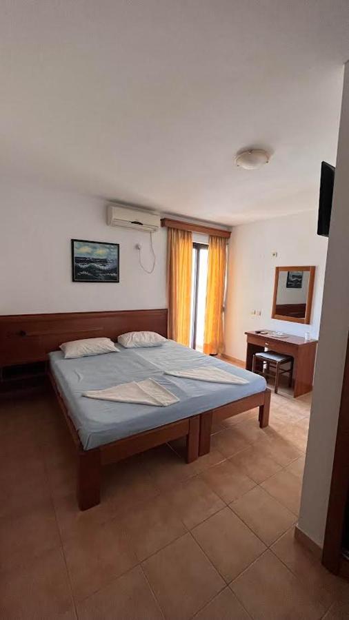 Hotel Buzuku House Ulcinj Esterno foto