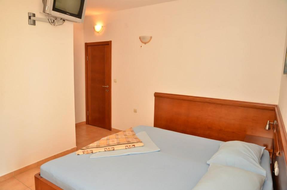 Hotel Buzuku House Ulcinj Esterno foto