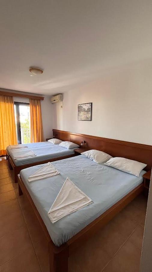 Hotel Buzuku House Ulcinj Esterno foto