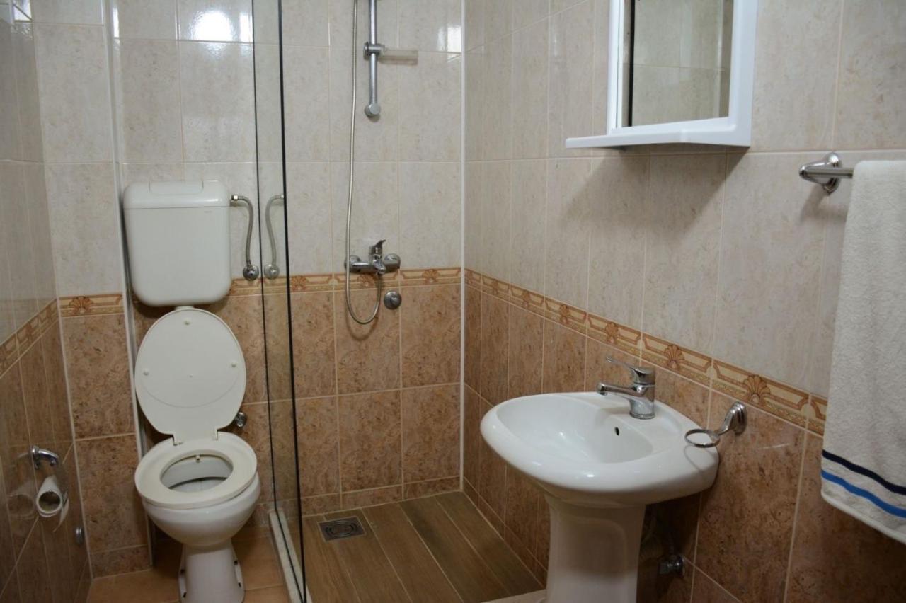 Hotel Buzuku House Ulcinj Esterno foto