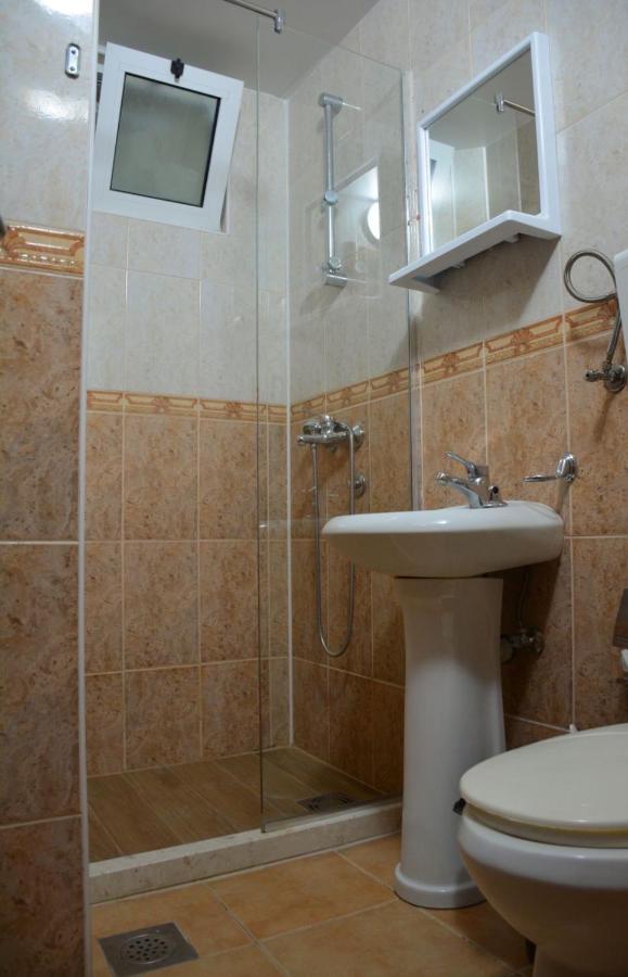 Hotel Buzuku House Ulcinj Esterno foto